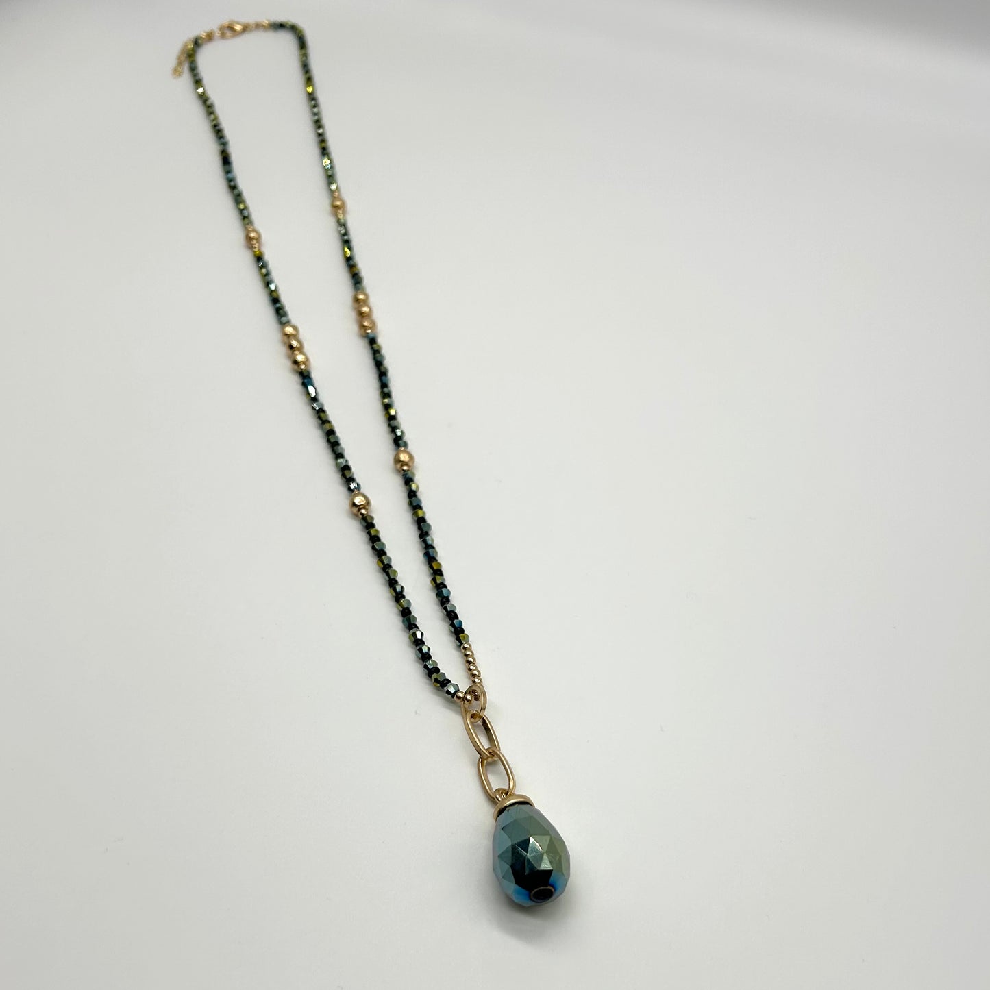 Facetted Pendant Long Necklace