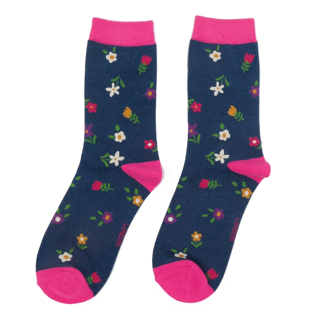 Tiny Flower Socks