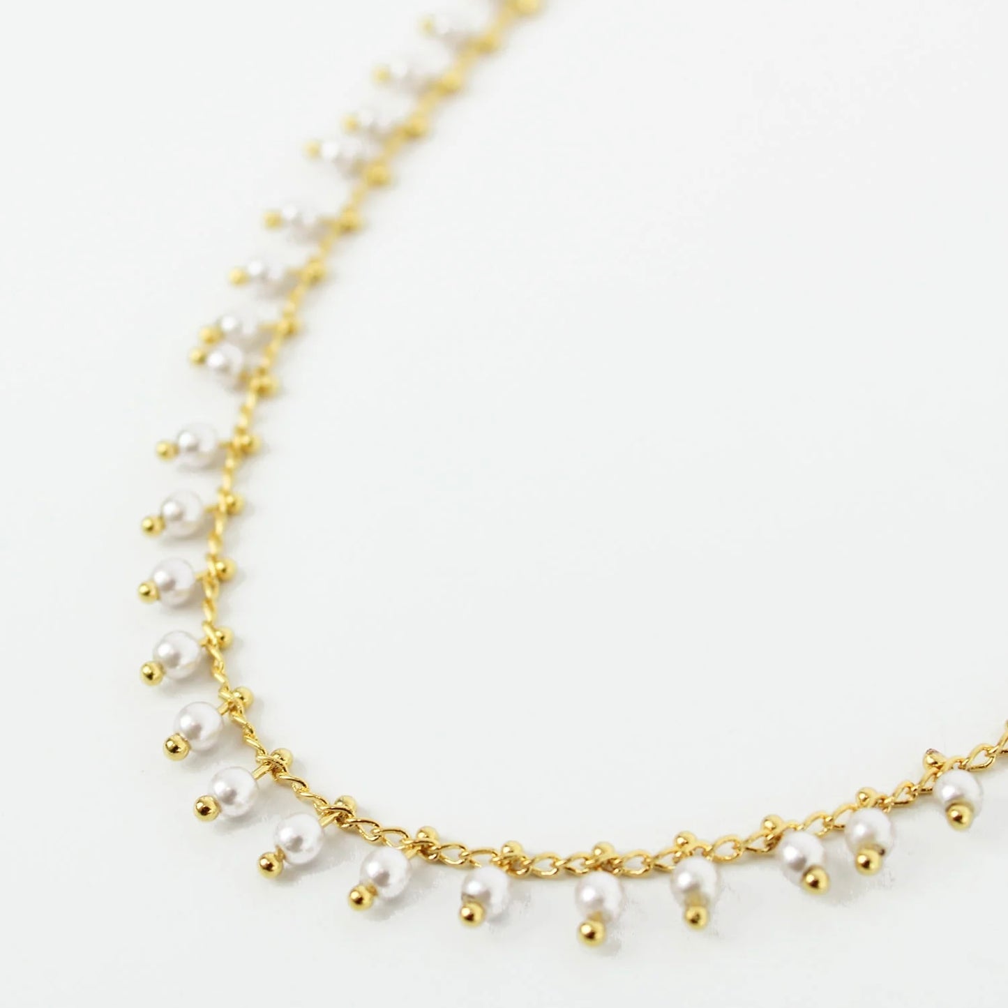 Dainty Pearl Necklace