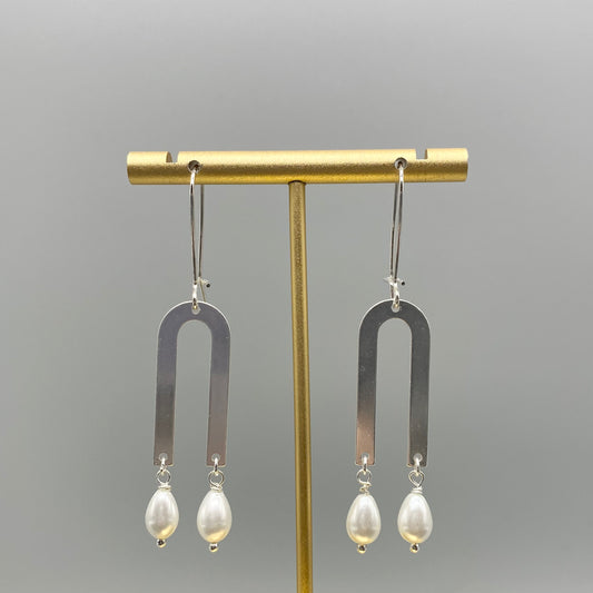 Pearl Hanging Drop Earrings